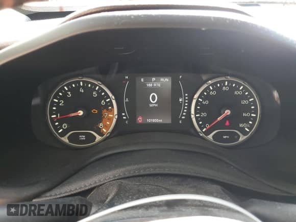 2017 Jeep Renegade Latitude с VIN ZACCJABB0HPF06125, выставлен на аукционе Copart как лот 81496605 с пробегом 101 935 миль миль и Списание • Salvage title. История ставок и продаж доступна на DreamBid. Изображение 9.