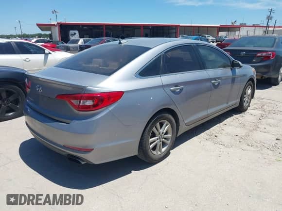 2017 Hyundai Sonata 2.4L with VIN 5NPE24AF4HH531632, listed as a IAAI auction lot 42822617 with 142,633 mi miles and . Bid and sale history available at DreamBid. Image 4.