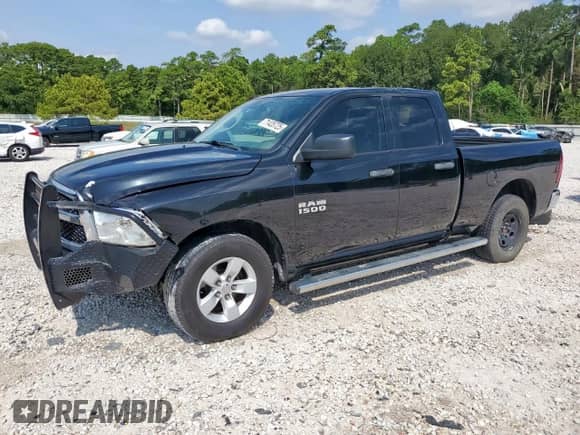 2018 Ram 1500 Tradesman z VIN 1C6RR6FG5JS325390, wystawiony jako Copart lot #71435725 z przebiegiem 168 434 mil mil oraz Czysty tytuł • Clean title. Historia ofert i sprzedaży dostępna na DreamBid. Obrazek 1.