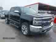 2017 Chevrolet Silverado 1500 LTZ z VIN 3GCUKSEC7HG135770, wystawiony jako IAAI lot #41257645 z przebiegiem 155 364 mil mil oraz . Historia ofert i sprzedaży dostępna na DreamBid. Obrazek 1.