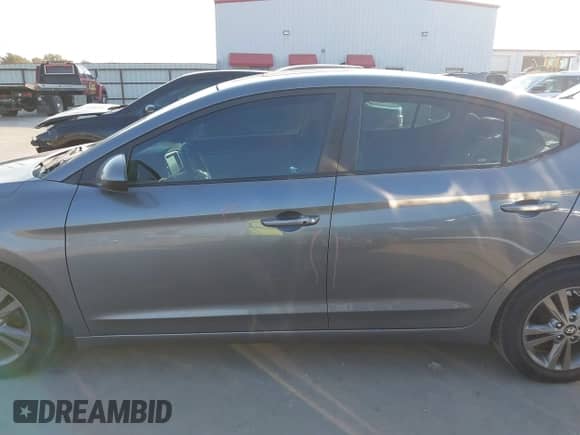 2018 Hyundai Elantra SEL with VIN 5NPD84LF8JH344729, listed as a IAAI auction lot 43267301 with 88,796 mi miles and . Bid and sale history available at DreamBid. Image 15.