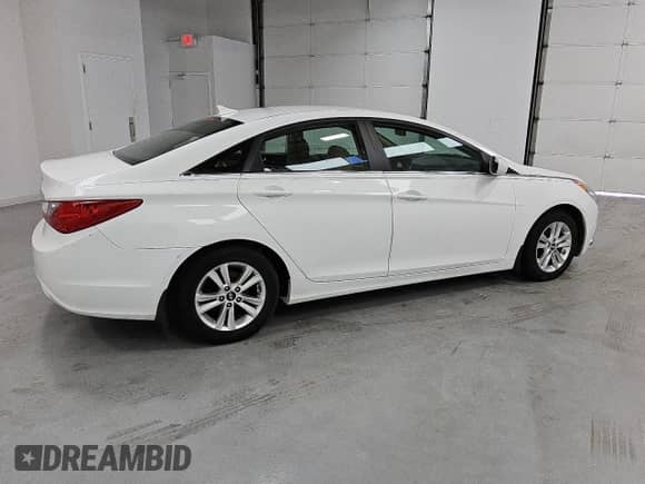 2011 Hyundai Sonata GLS с VIN 5NPEB4AC0BH076954, выставлен на аукционе Copart как лот 80696665 с пробегом 76 361 миль миль и Чистый • Clean title. История ставок и продаж доступна на DreamBid. Изображение 3.