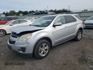 2010 Chevrolet Equinox 1LT с VIN 2CNALDEW2A6327908, выставлен на аукционе Copart как лот 81889115 с пробегом 126 299 миль миль и Списание • Salvage title. История ставок и продаж доступна на DreamBid. Изображение 1.