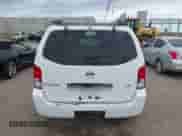 2005 Nissan Pathfinder LE z VIN 5N1AR18U25C732610, wystawiony jako IAAI lot #42480599 z przebiegiem 266 668 mil mil oraz . Historia ofert i sprzedaży dostępna na DreamBid. Obrazek 16.