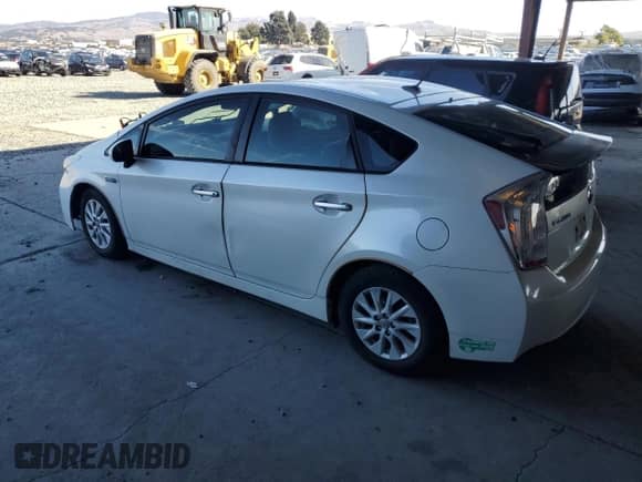 2015 Toyota Prius Advanced с VIN JTDKN3DP1F3072870, выставлен на аукционе Copart как лот 84988655 с пробегом 77 649 миль миль и Списание • Salvage title. История ставок и продаж доступна на DreamBid. Изображение 2.