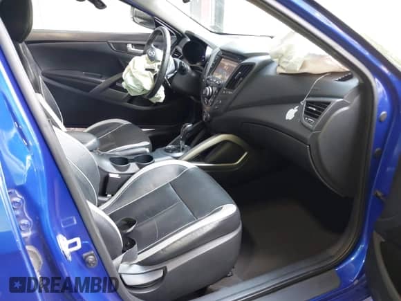 2013 Hyundai Veloster Turbo с VIN KMHTC6AE2DU106462, выставлен на аукционе IAAI как лот 42388157 с пробегом 211 795 миль миль и . История ставок и продаж доступна на DreamBid. Изображение 5.