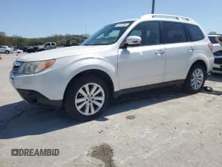 2013 Subaru Forester X Touring z VIN JF2SHAGC8DH418239, wystawiony jako Copart lot #52257355 z przebiegiem 98 840 mil mil oraz Szkoda całkowita • Salvage title. Historia ofert i sprzedaży dostępna na DreamBid. Obrazek 1.