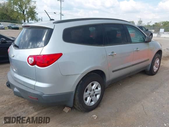 2012 Chevrolet Traverse LS с VIN 1GNKVEED9CJ149824, выставлен на аукционе IAAI как лот 43241507 с пробегом 201 764 миль миль и . История ставок и продаж доступна на DreamBid. Изображение 4.