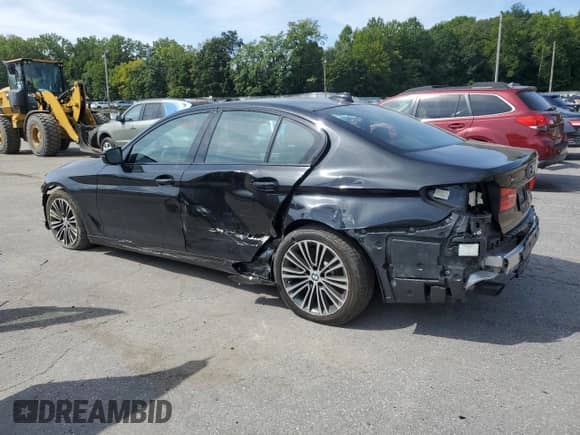 2019 BMW 5 Series 530i xDrive with VIN WBAJA7C56KG909983, listed as a Copart auction lot 70495795 with 23,117 mi miles and Salvage title. Bid and sale history available at DreamBid. Image 2.