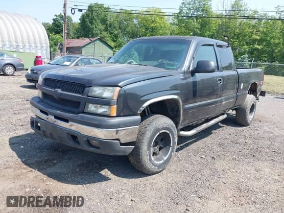 2003 Chevrolet Silverado 1500 LT with VIN 1GCEK19T73E236168, listed as a IAAI auction lot 42423951 with 294,149 mi miles and . Bid and sale history available at DreamBid. Image 2.