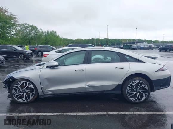 2024 Hyundai Ioniq 6 SEL с VIN KMHM34AC2RA076539, выставлен на аукционе IAAI как лот 42197555 с пробегом 3 988 миль миль и . История ставок и продаж доступна на DreamBid. Изображение 15.