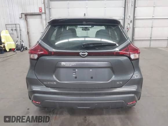 2022 Nissan Kicks SR z VIN 3N1CP5DV0NL532177, wystawiony jako IAAI lot #42449387 z przebiegiem 22 066 mil mil oraz . Historia ofert i sprzedaży dostępna na DreamBid. Obrazek 16.