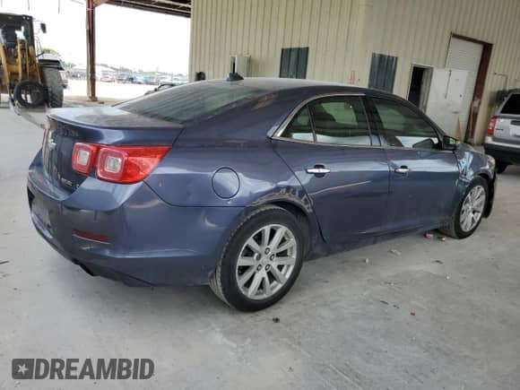 2014 Chevrolet Malibu LTZ with VIN 1G11H5SL7EF113569, listed as a Copart auction lot 71185555 with 214,882 mi miles and Clean title. Bid and sale history available at DreamBid. Image 3.