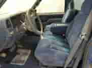 1997 Chevrolet Silverado 1500 z VIN 1GCEK14M7VE226257, wystawiony jako Copart lot #70229755 z przebiegiem 132 114 mil mil oraz Czysty tytuł • Clean title. Historia ofert i sprzedaży dostępna na DreamBid. Obrazek 7.