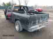 2003 Chevrolet Silverado 1500 LS с VIN 2GCEC19V731279716, выставлен на аукционе IAAI как лот 41105235 с пробегом Не указан миль и . История ставок и продаж доступна на DreamBid. Изображение 3.
