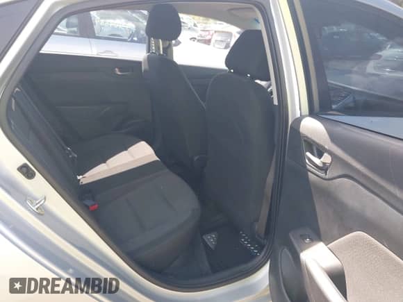 2020 Hyundai Accent SE с VIN 3KPC24A67LE112453, выставлен на аукционе IAAI как лот 43118028 с пробегом 75 874 миль миль и . История ставок и продаж доступна на DreamBid. Изображение 8.