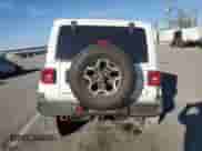 2023 Jeep Wrangler Rubicon Farout z VIN 1C4JJXFM2PW588219, wystawiony jako Copart lot #77599774 z przebiegiem 38 914 mil mil oraz Szkoda całkowita • Salvage title. Historia ofert i sprzedaży dostępna na DreamBid. Obrazek 6.
