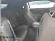 2014 Chevrolet Camaro LT z VIN 2G1FB3D3XE9256274, wystawiony jako Copart lot #68957995 z przebiegiem 113 473 mil mil oraz Szkoda całkowita • Salvage title. Historia ofert i sprzedaży dostępna na DreamBid. Obrazek 10.