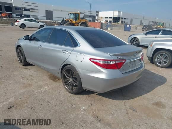 2017 Toyota Camry Hybrid LE z VIN 4T1BD1FK0HU222078, wystawiony jako IAAI lot #43065553 z przebiegiem 141 297 mil mil oraz . Historia ofert i sprzedaży dostępna na DreamBid. Obrazek 3.