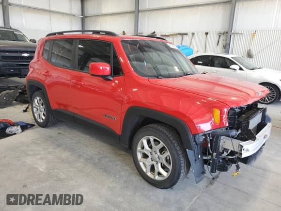 2018 Jeep Renegade Latitude with VIN ZACCJABB9JPJ63804, listed as a Copart auction lot 82304035 with 26,042 mi miles and Salvage title. Bid and sale history available at DreamBid. Image 4.