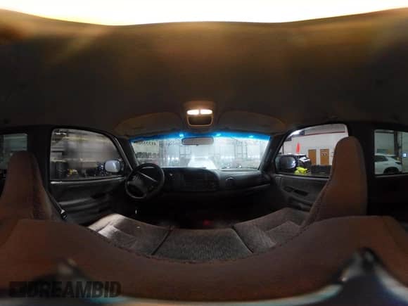 1998 Dodge 1500 с VIN 3B7HF12Z2WM251580, выставлен на аукционе IAAI как лот 41333568 с пробегом Не указан миль и . История ставок и продаж доступна на DreamBid. Изображение 18.