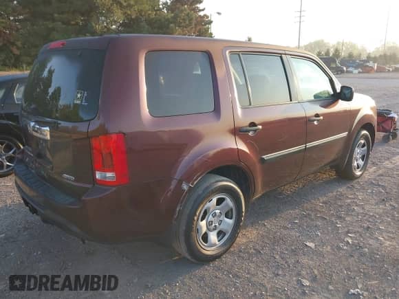 2014 Honda Pilot LX с VIN 5FNYF4H23EB002719, выставлен на аукционе IAAI как лот 43256465 с пробегом 197 000 миль миль и . История ставок и продаж доступна на DreamBid. Изображение 4.