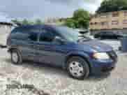 2002 Dodge Caravan SE with VIN 1B4GP25382B735077, listed as a Copart auction lot 65013315 with 165,771 mi miles and Salvage title. Bid and sale history available at DreamBid. Image 4.