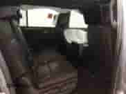 2021 Chevrolet Suburban RST z VIN 1GNSKEKD8MR486467, wystawiony jako IAAI lot #41203344 z przebiegiem 71 323 mil mil oraz . Historia ofert i sprzedaży dostępna na DreamBid. Obrazek 8.