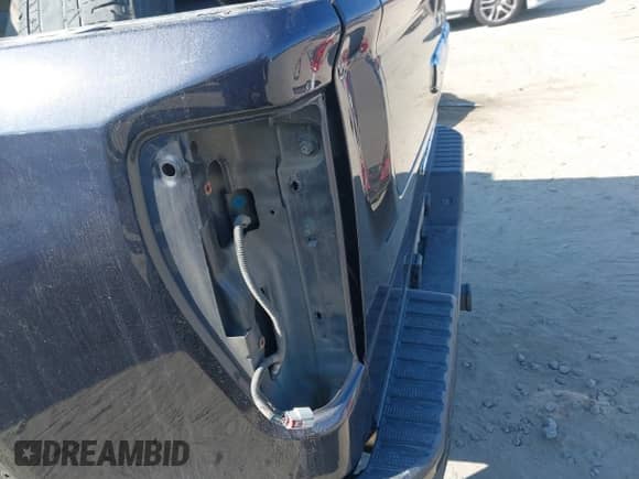 2022 GMC Sierra 1500 AT4 с VIN 3GTUUEET3NG563018, выставлен на аукционе IAAI как лот 41512499 с пробегом 54 538 миль миль и . История ставок и продаж доступна на DreamBid. Изображение 21.