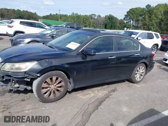 2013 Honda Accord EX-L z VIN 1HGCR2F84DA200019, wystawiony jako IAAI lot #43335273 z przebiegiem 288 576 mil mil oraz . Historia ofert i sprzedaży dostępna na DreamBid. Obrazek 14.