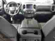 2020 GMC Sierra 1500 Denali z VIN 1GTU9FELXLZ205645, wystawiony jako Copart lot #71757274 z przebiegiem Nie podano mil oraz Szkoda całkowita • Salvage title. Historia ofert i sprzedaży dostępna na DreamBid. Obrazek 8.