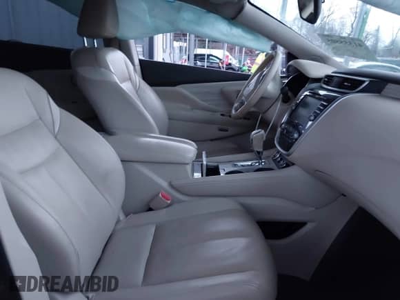 2016 Nissan Murano Platinum with VIN 5N1AZ2MH2GN157060, listed as a IAAI auction lot 41355505 with 110,668 mi miles and . Bid and sale history available at DreamBid. Image 5.