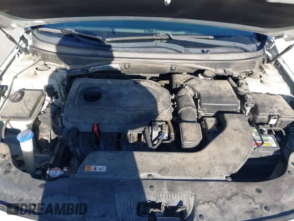 2017 Hyundai Sonata SE z VIN 5NPE24AF5HH522387, wystawiony jako IAAI lot #43575782 z przebiegiem 120 460 mil mil oraz . Historia ofert i sprzedaży dostępna na DreamBid. Obrazek 10.