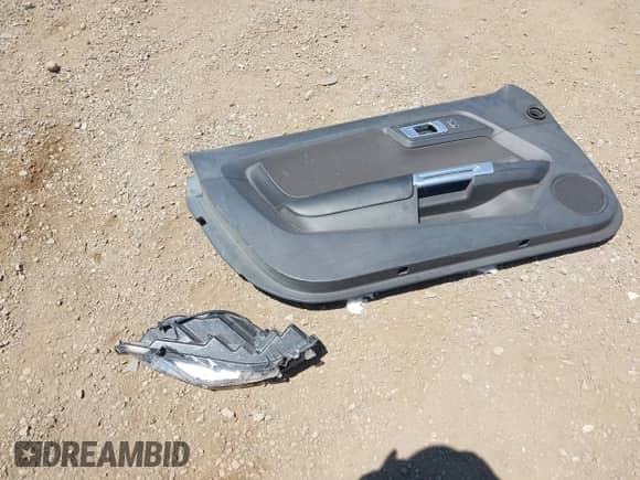 2021 Ford Mustang EcoBoost с VIN 1FATP8UH1M5123053, выставлен на аукционе IAAI как лот 42313559 с пробегом Не указан миль и . История ставок и продаж доступна на DreamBid. Изображение 11.