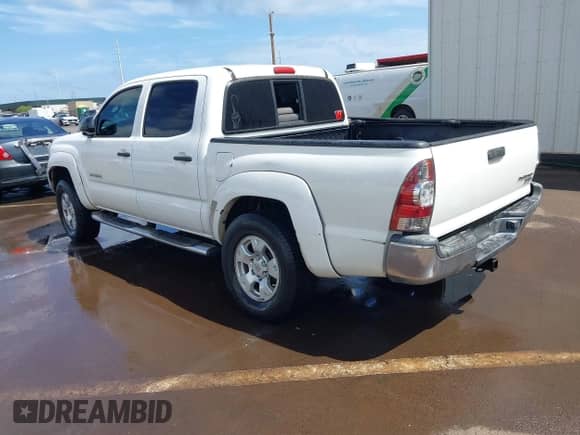 2014 Toyota Tacoma PreRunner z VIN 5TFJX4GN4EX032845, wystawiony jako IAAI lot #41915723 z przebiegiem 163 978 mil mil oraz . Historia ofert i sprzedaży dostępna na DreamBid. Obrazek 3.