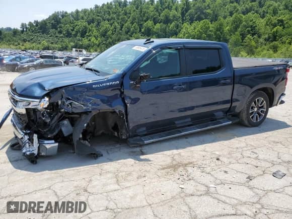 2022 Chevrolet Silverado 1500 LT with VIN 1GCPDDEK7NZ567068, listed as a Copart auction lot 59895415 with 49,321 mi miles and Salvage title. Bid and sale history available at DreamBid. Image 1.