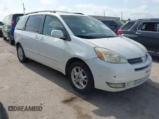 2005 Toyota Sienna XLE z VIN 5TDZA22C15S317622, wystawiony jako IAAI lot #42428944 z przebiegiem 310 848 mil mil oraz . Historia ofert i sprzedaży dostępna na DreamBid. Obrazek 1.
