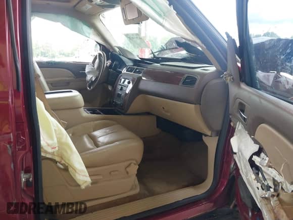 2010 Chevrolet Tahoe LT с VIN 1GNUCBE05AR199161, выставлен на аукционе IAAI как лот 42856835 с пробегом 151 392 миль миль и . История ставок и продаж доступна на DreamBid. Изображение 5.