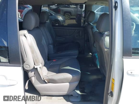 2004 Toyota Sienna XLE z VIN 5TDZA22CX4S094673, wystawiony jako IAAI lot #43387108 z przebiegiem 134 276 mil mil oraz . Historia ofert i sprzedaży dostępna na DreamBid. Obrazek 8.