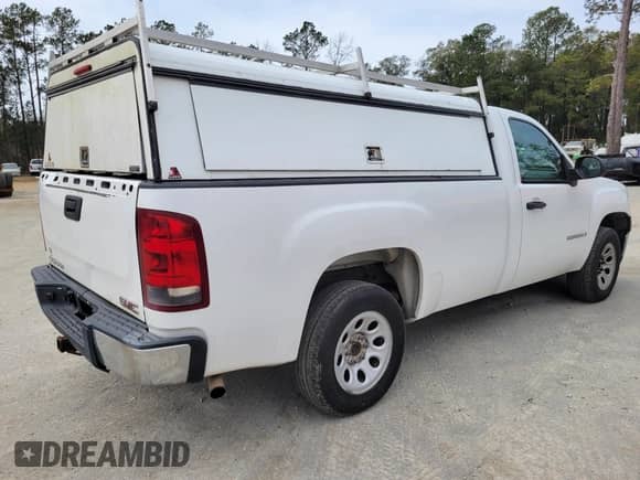 2008 GMC Sierra 1500 Work Truck z VIN 1GTEC14X48Z129263, wystawiony jako IAAI lot #41748174 z przebiegiem 263 584 mil mil oraz . Historia ofert i sprzedaży dostępna na DreamBid. Obrazek 4.