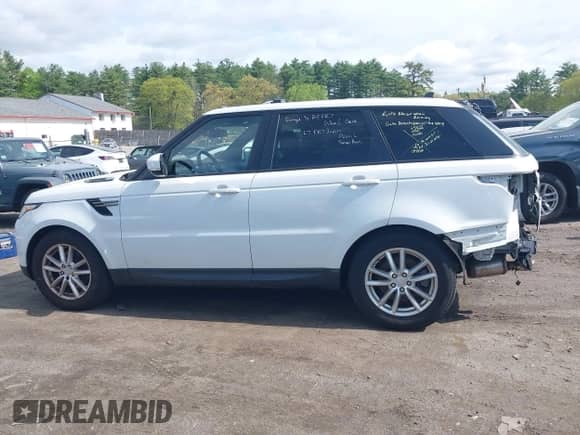 2016 Land Rover Range Rover Sport SE with VIN SALWG2VF5GA579059, listed as a IAAI auction lot 42175005 with 134,244 mi miles and . Bid and sale history available at DreamBid. Image 15.