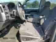 2017 Chevrolet Silverado 1500 LT z VIN 3GCUKREC1HG258005, wystawiony jako Copart lot #81037455 z przebiegiem 144 130 mil mil oraz Szkoda całkowita • Salvage title. Historia ofert i sprzedaży dostępna na DreamBid. Obrazek 7.