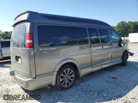 2022 Chevrolet Express Cargo с VIN 1GCWGBF70N1172147, выставлен на аукционе Copart как лот 63378315 с пробегом 97 102 миль миль и Списание • Salvage title. История ставок и продаж доступна на DreamBid. Изображение 3.