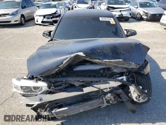 2016 BMW M3 с VIN WBS8M9C57G5D31217, выставлен на аукционе Copart как лот 56387555 с пробегом Не указан миль и Списание • Salvage title. История ставок и продаж доступна на DreamBid. Изображение 5.