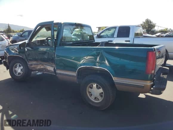 1997 Chevrolet Silverado 1500 with VIN 1GCEC14R6VZ252916, listed as a Copart auction lot 51365375 with 198,152 mi miles and Salvage title. Bid and sale history available at DreamBid. Image 2.