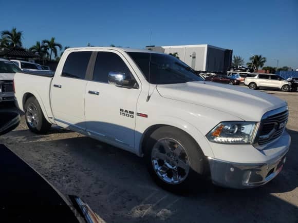 2016 Ram 1500 Longhorn z VIN 1C6RR7PM9GS351333, wystawiony jako Copart lot #84364555 z przebiegiem 117 174 mil mil oraz Czysty tytuł • Clean title. Historia ofert i sprzedaży dostępna na DreamBid. Obrazek 4.