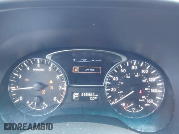 2015 Nissan Pathfinder Platinum with VIN 5N1AR2MM5FC678703, listed as a IAAI auction lot 42856269 with 356,966 mi miles and . Bid and sale history available at DreamBid. Image 7.