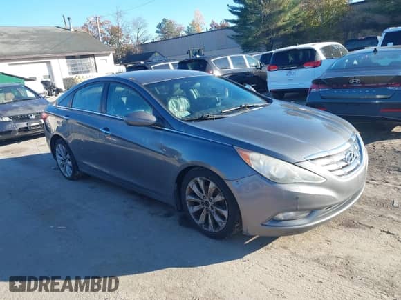 2011 Hyundai Sonata Limited z VIN 5NPEC4AC5BH040934, wystawiony jako IAAI lot #43566969 z przebiegiem 201 731 mil mil oraz . Historia ofert i sprzedaży dostępna na DreamBid. Obrazek 1.