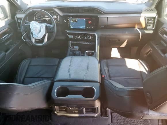 2023 GMC Sierra 1500 Denali z VIN 1GTUUGED4PZ155117, wystawiony jako Copart lot #61358835 z przebiegiem 41 925 mil mil oraz Szkoda całkowita • Salvage title. Historia ofert i sprzedaży dostępna na DreamBid. Obrazek 8.