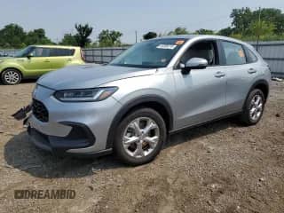 2025 Honda HR-V LX with VIN 3CZRZ2H33SM767715, listed as a Copart auction lot 67289715 with 2,600 mi miles and Salvage title. Bid and sale history available at DreamBid. Image 1.